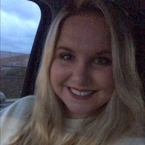 Meet your Posher, Emily